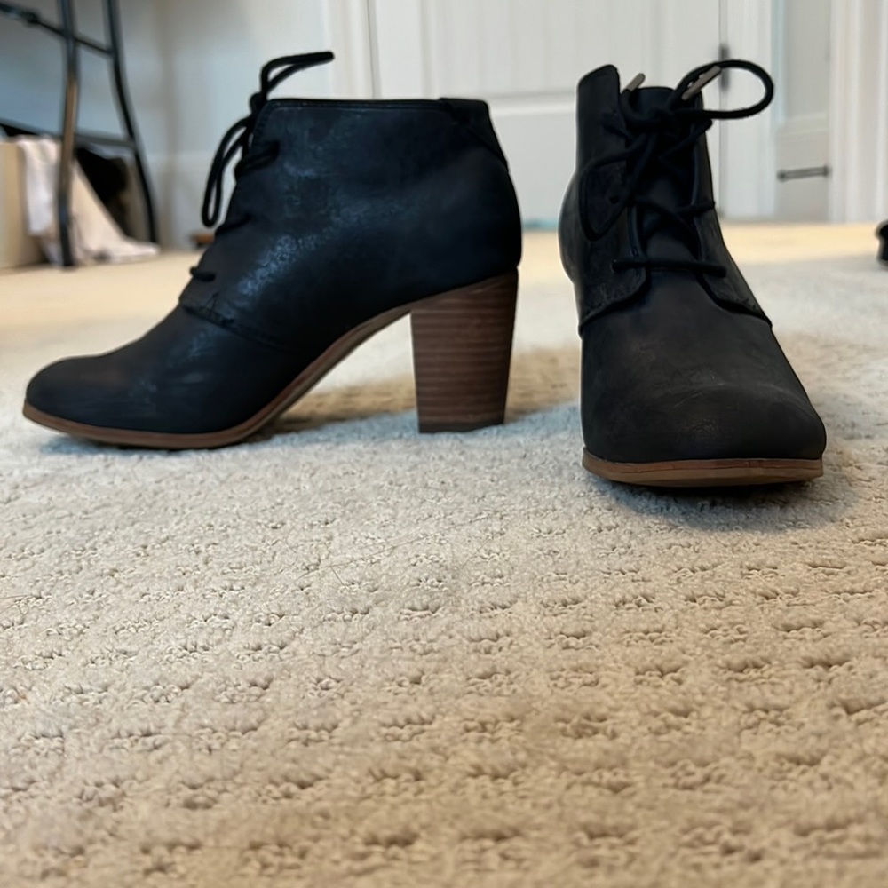 Toms booties